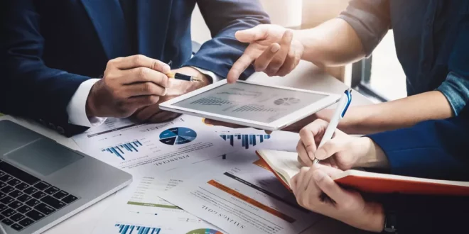 5 Ways CPAs Help Businesses Navigate Complex Regulations
